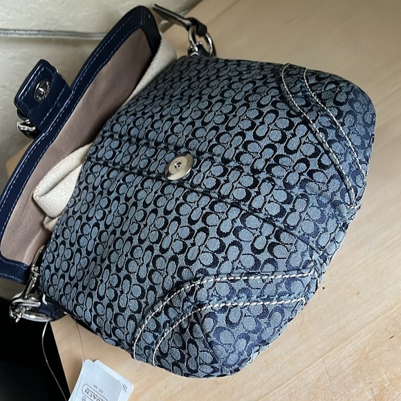 Coach swing pack - Picture 9 of 9